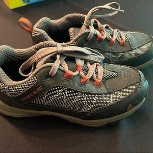 Vasque Monolith UltraDry Low Hikers (Waterproof) Kids size 3
